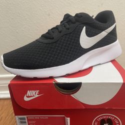 Nike Tajun Shoes New