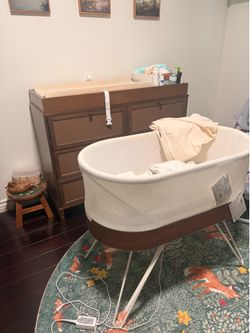 SNOO - Smart Sleeper Bassinet