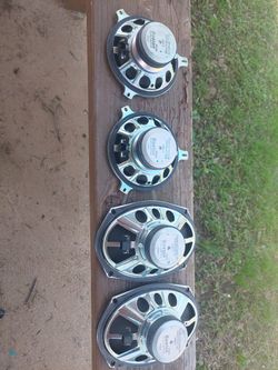 Challenger 2010 Car Speackers Oem 