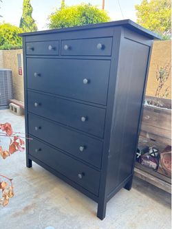 IKEA HEMNES 6 drawer dresser. Excellent condition. Black brown