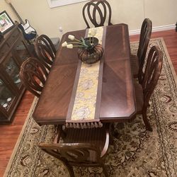 Moving Sale Dinning Room Sets 