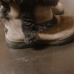 UGG BOOT Size 8 