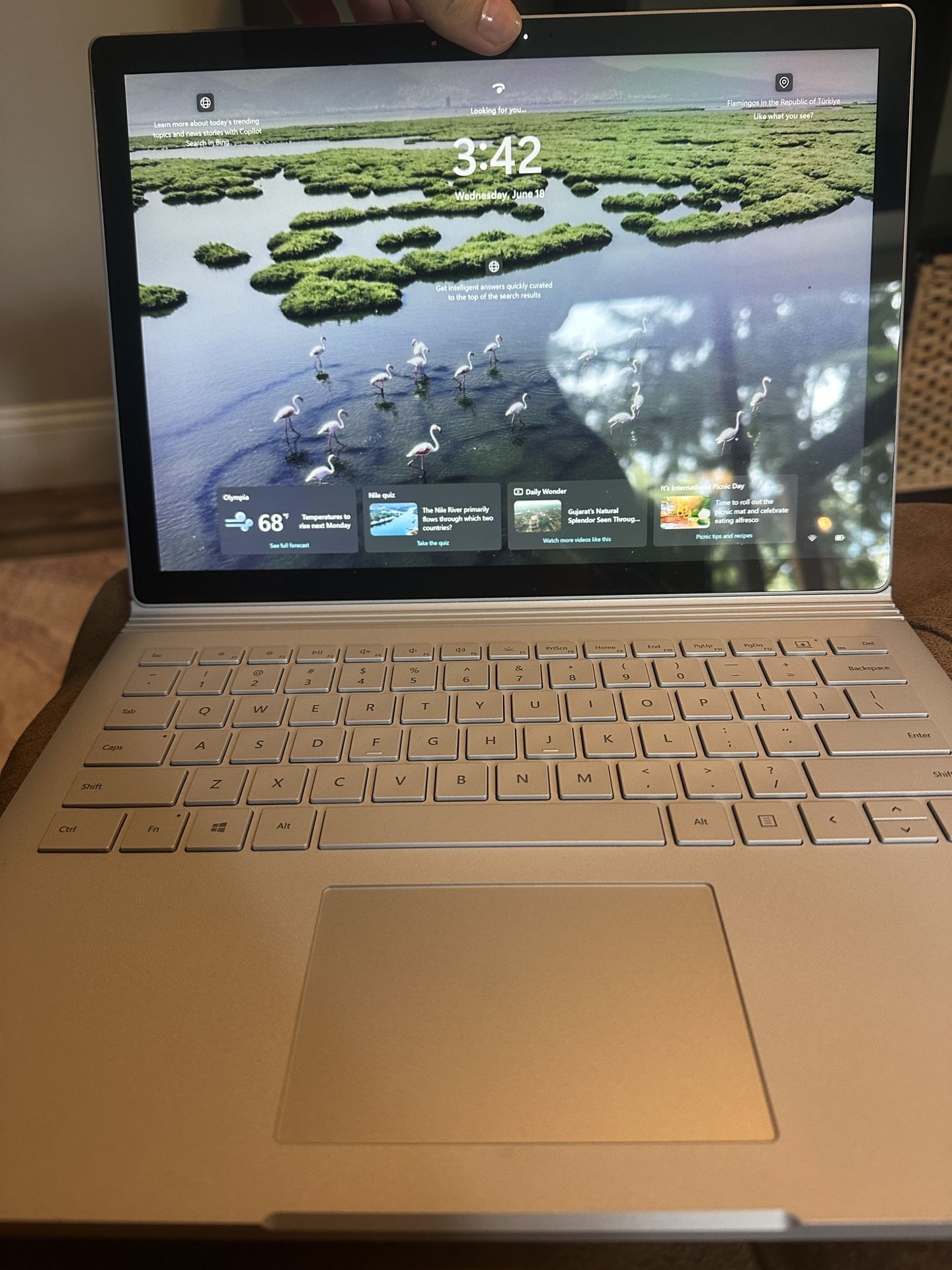 Microsoft Surface Book 2