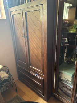 Furniture closet