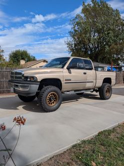 2002 Dodge Ram 2500 Cummins 5.9 4x4