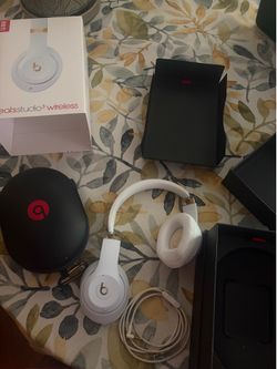 Beats studio 3 (For Parts)