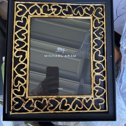 Michael Aram Heart 8” x 10” Picture Frame (Gold Tone).