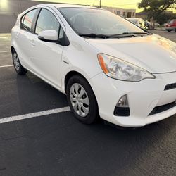 2013 TOYOTA PRIUS 