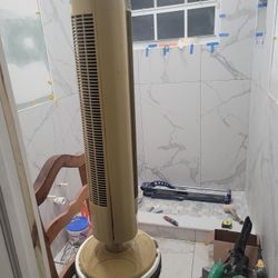 Fan Turns Many Speeds 