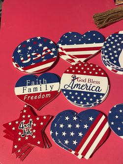 40 2D plastic patriotic ornaments for crafts