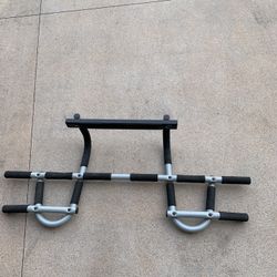 Pull Up Bar Trainer