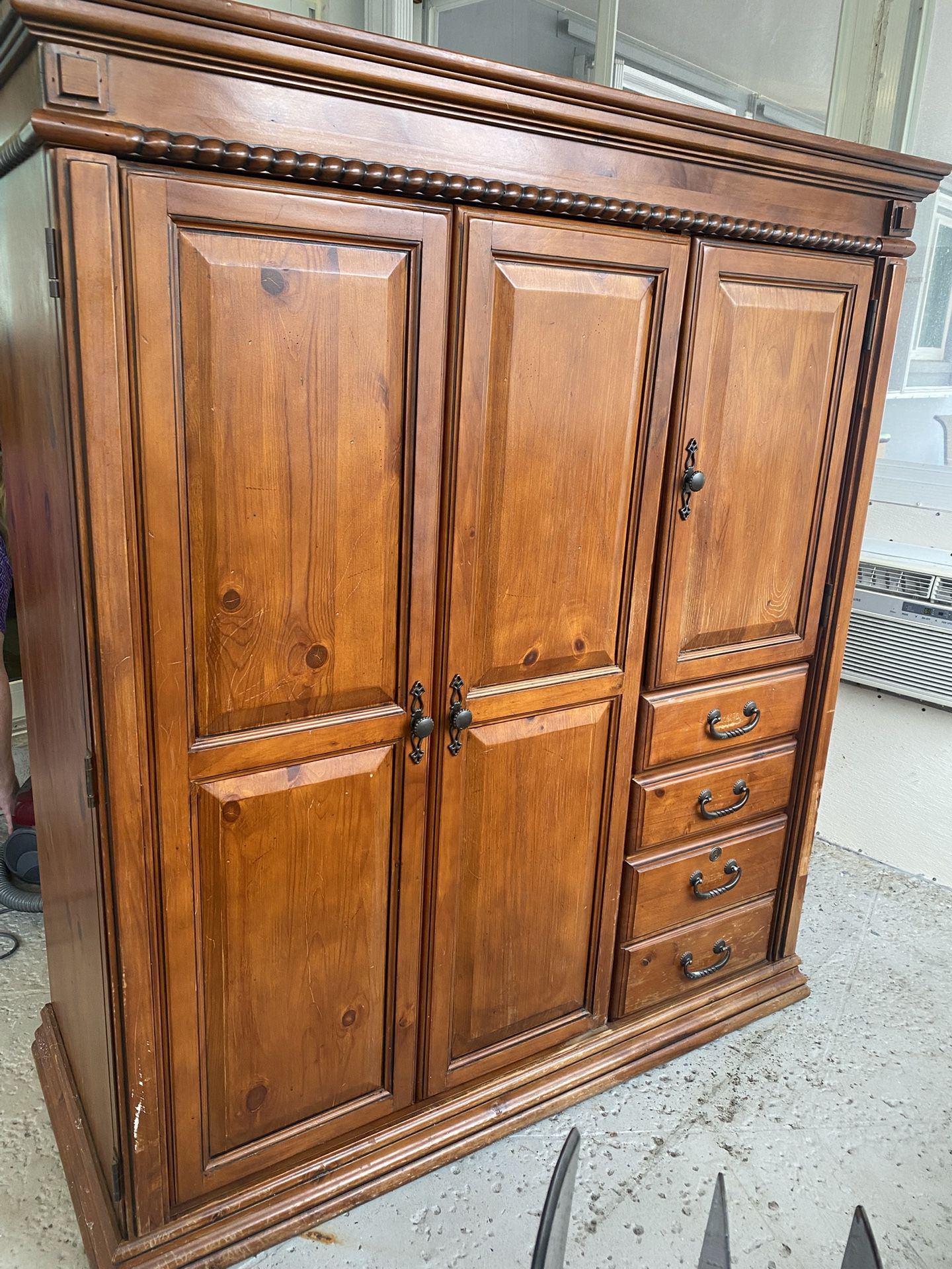 Wooden Computer Hutch