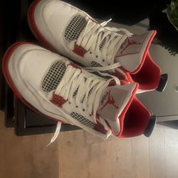 Jordan Retro 4 Red