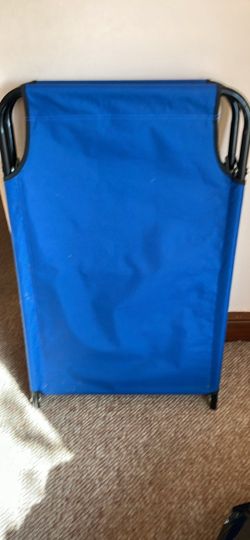 Folding camping cot
