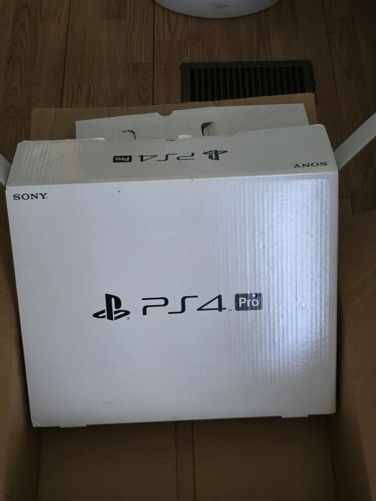 PLAYSTATION 4 PRO