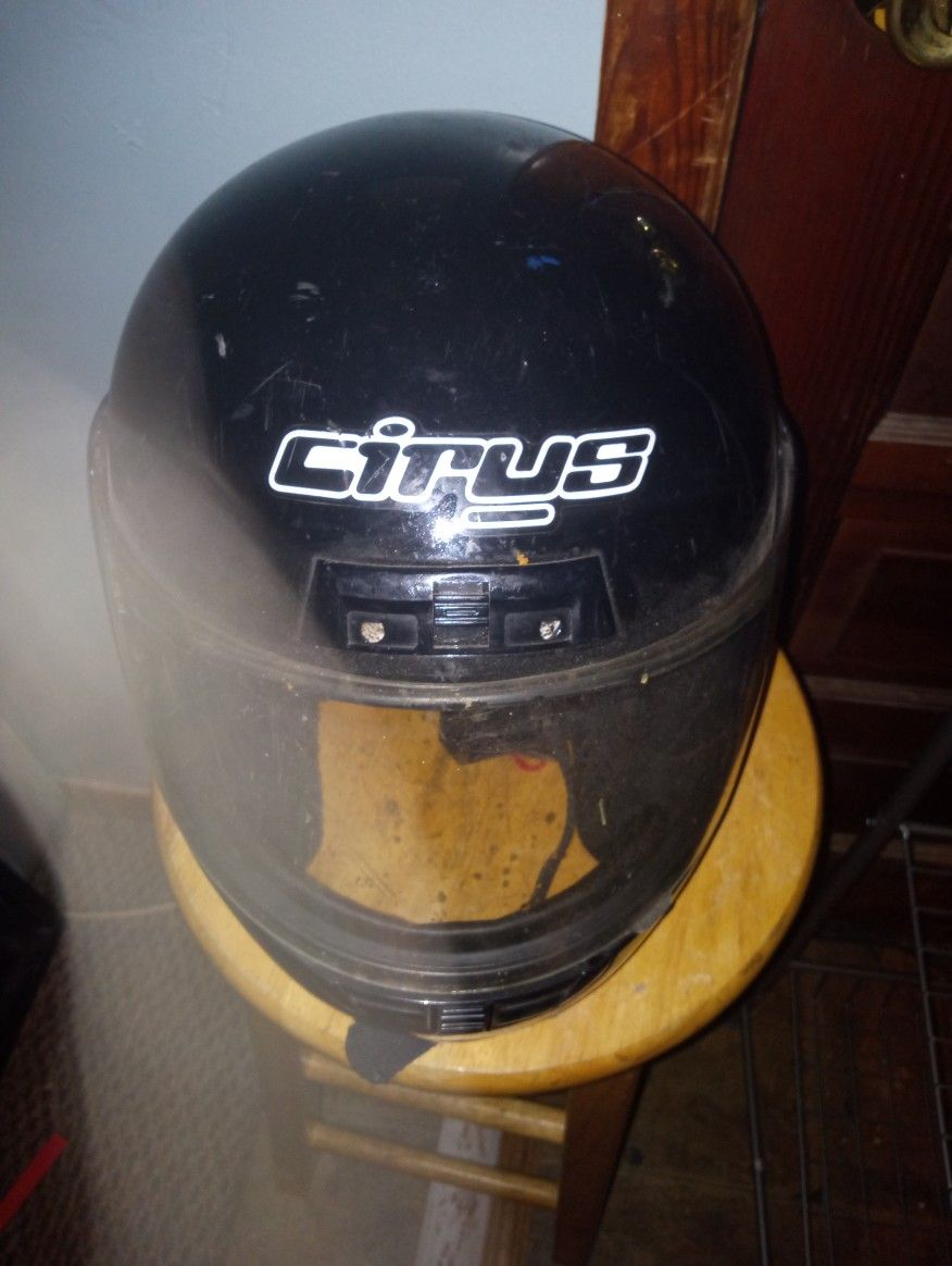 CIRUS MOTORCYCLE HELMET