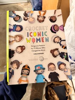 Crochet Iconic Women Book by Carla Mitrani