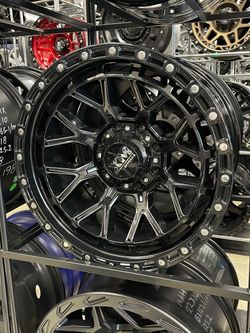 Heavy-duty 8x6.5 / 8x165.1 rims for Ford F-250 & Older Super Duty Vehicle Fitment: Save yourself the daily disappointment of looking at basic factory