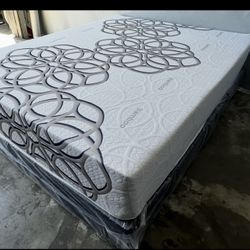 Full Size Bamboo Cool Gel Memory Foam Mattress And Boxspring 