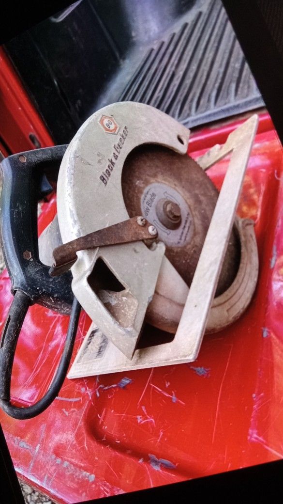 Excellent Working Older Model Circular Saw.