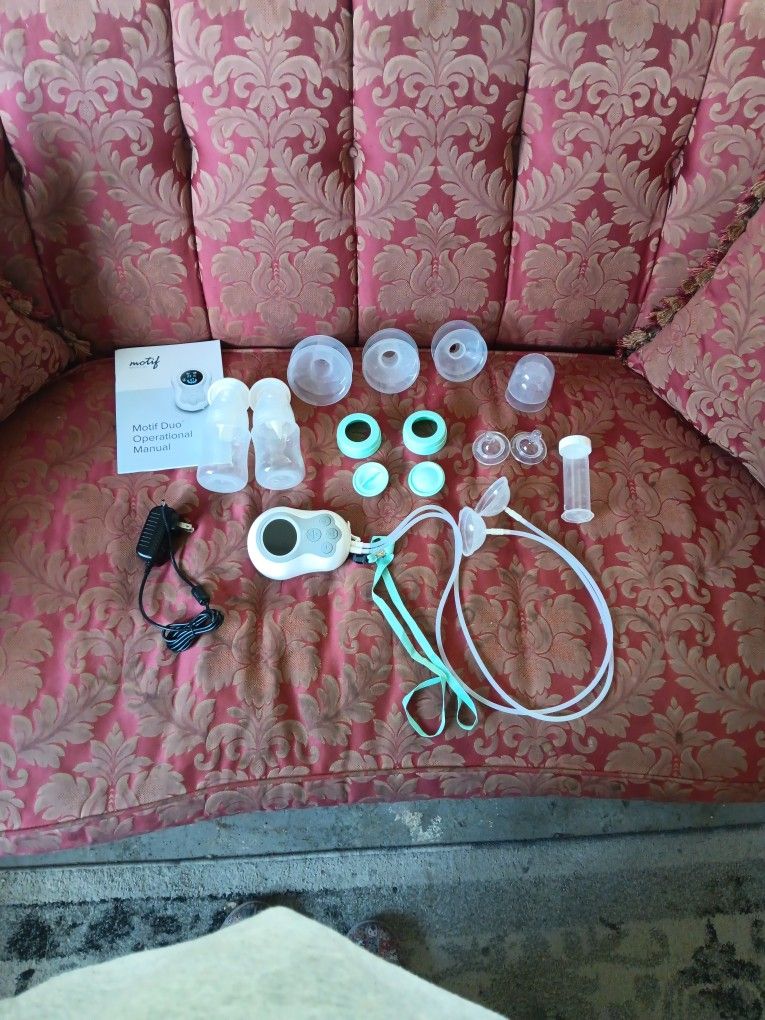 Motif Breast Pump And Supplies!