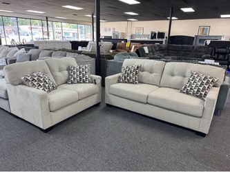 Gray Sofa & Loveseat. 🚚WE DELIVER🚚