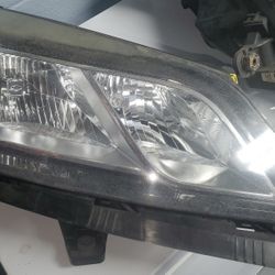 2015 Chevy Traverse LTZ Headlight Assemblies 