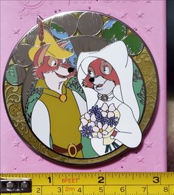 Disney Timeless LE 75 Robin Hood & Maid Marian Davinci Fantasy Jumbo 3 Inch Pin