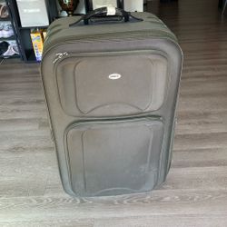 Suitcase Big Dimensions 32”x20