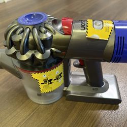 Dyson V8 Animal – Excellent Condition – Great Price!