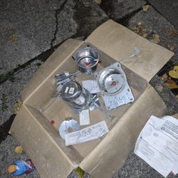 ULTITECH CEILINH LIGHT FIXTURES 