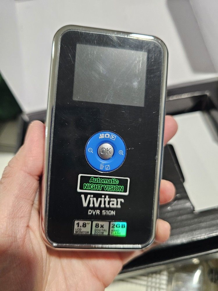 Great conditon Vivitar digital video recorder with water protection case for under water use.