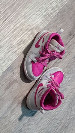 16 REDUCED Girl toddler Jordan size 7.5