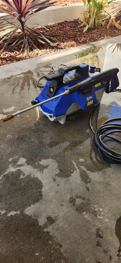 Artic Blue Electric Pressure Washer 2700 psi