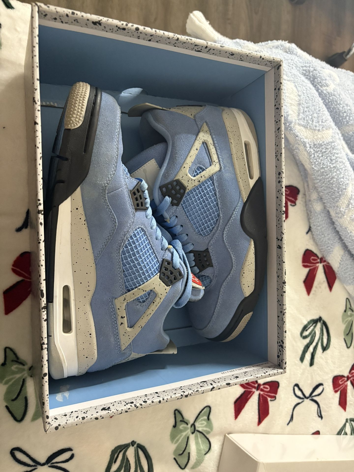 Jordan 4 Unc