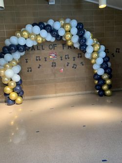30ft long balloon arch