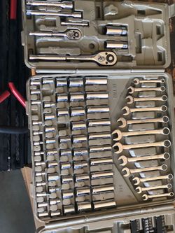 Crescent Foldable tool kit