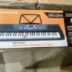 Hamzer 61 Key Keyboard Piano with Built-In Speaker