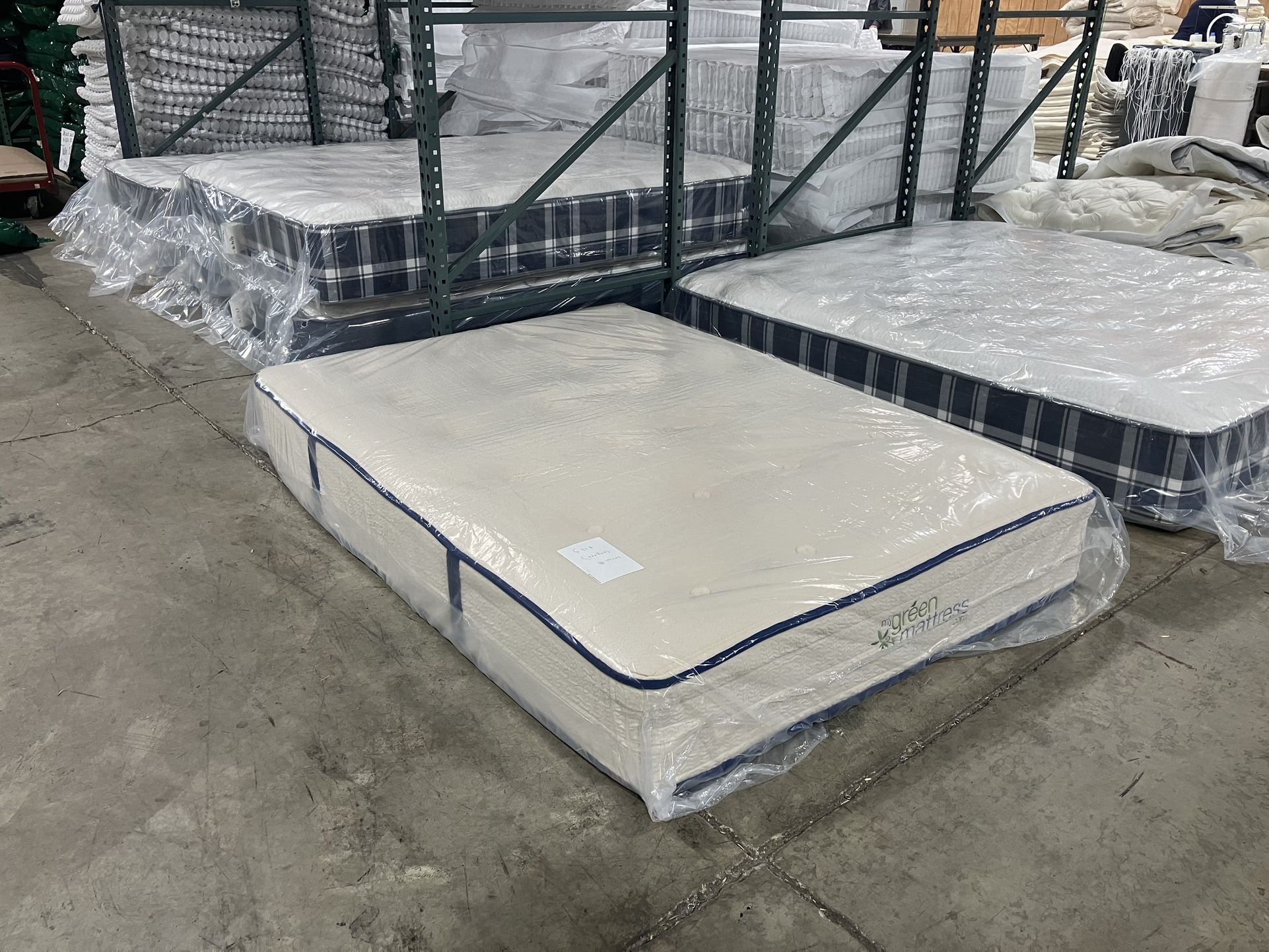 Are You Looking For A New Mattress? We Have The Best Quality & Low Prices. Twin Mattress Starting At $99, Hablamos Español.