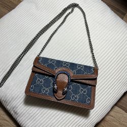 Gucci Crossbody bag