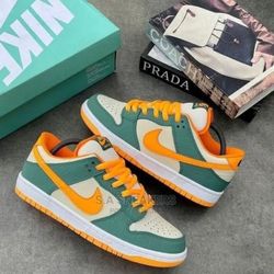 SB Dunk Low Legion Pine