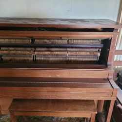Free Upright Piano 