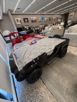 TWIN TRUCK