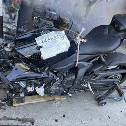 yamaha r7  2022 2025 parts parts patts only