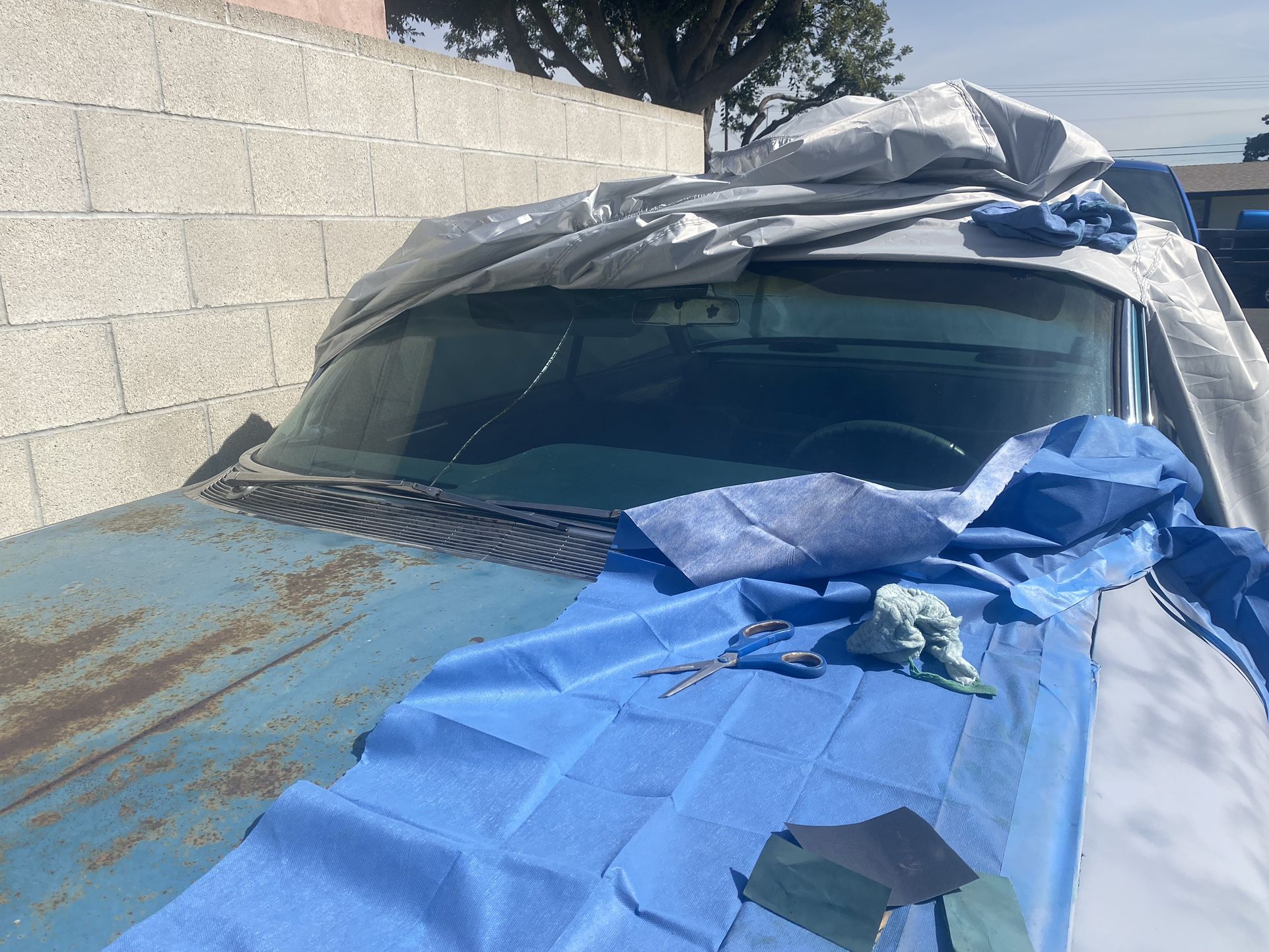 1961 Cadillac Coupé Deville, Windshield Glass