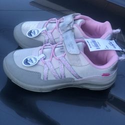 OSHKOSH Size 3 Youth