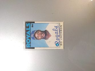 Topps BO JACKSON ROOKIE CARD. Kansas City Royals.