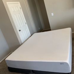 CALIFORNIA KING MEMORY FOAM MATTRESS AND FREE BOX SPRINGS 