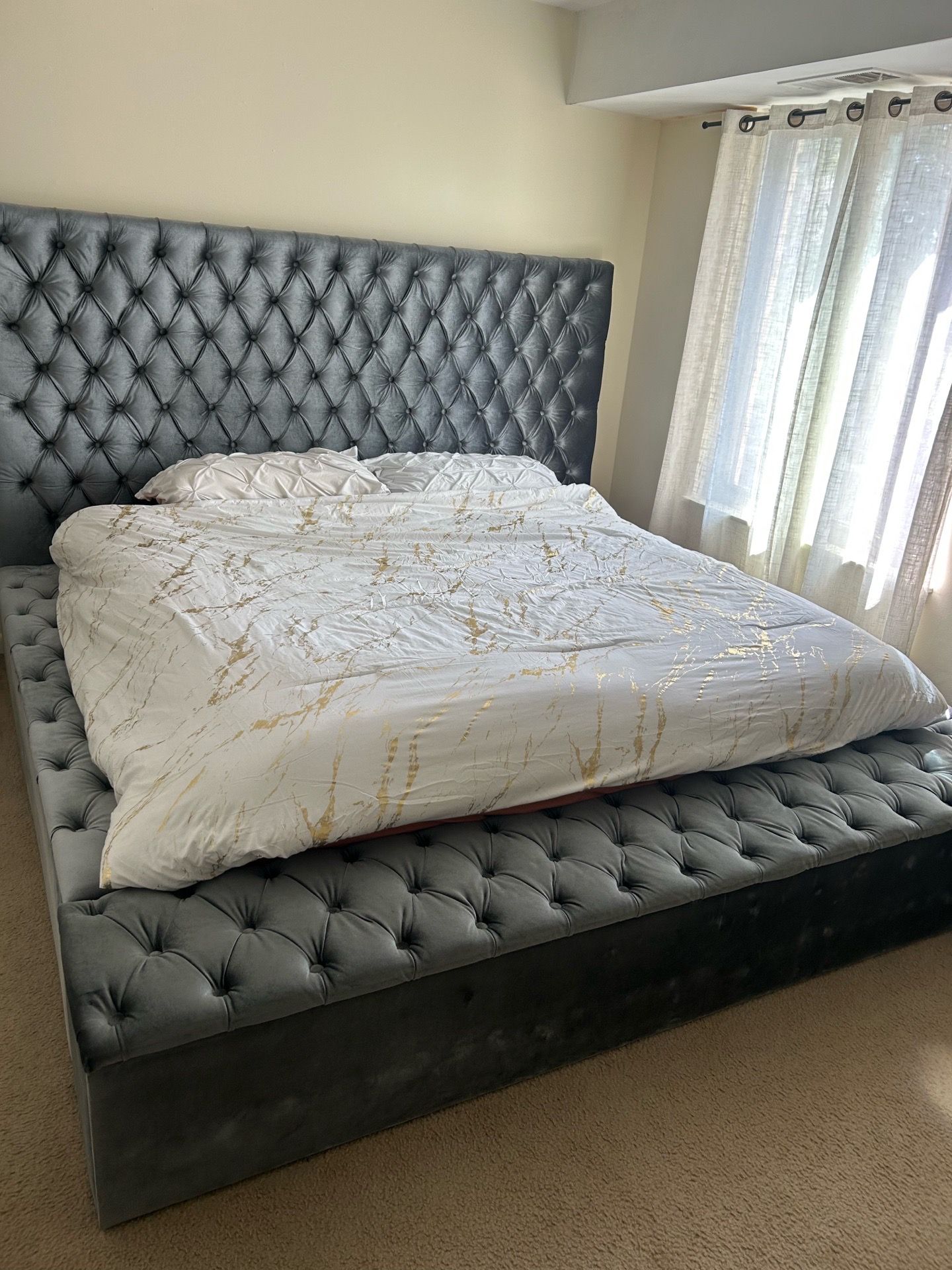 King size Platform Bed