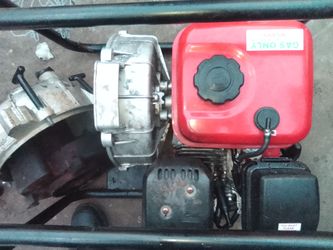 Two predator full trash water intake/ discharge pumps. 301cc and 212cc.both I decide to dismantle for parts. So if you need a specific item like carbu